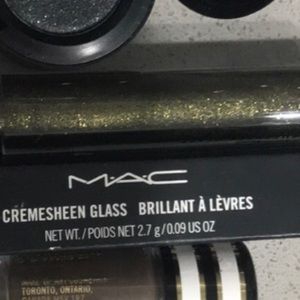 MAC Cosmetics Makeup - MAC cosmetic jet boy MAC Cosmetics Makeup - MAC cosmetic jet boy